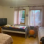 Apartman Ve Vile Se Zahradou Séjour chez l'habitant Jílové